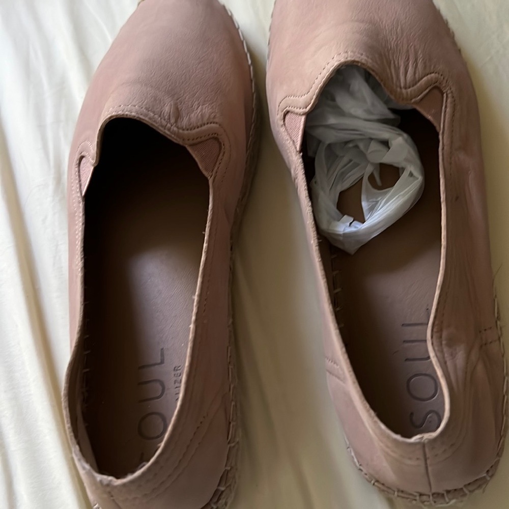 Naturalizer Ladies slip on